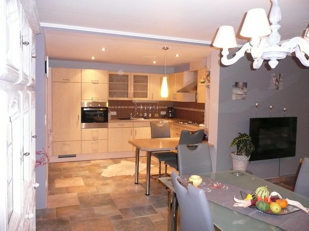Ferienwohnung "Sweet Home" ยูเปน ห้อง รูปภาพ